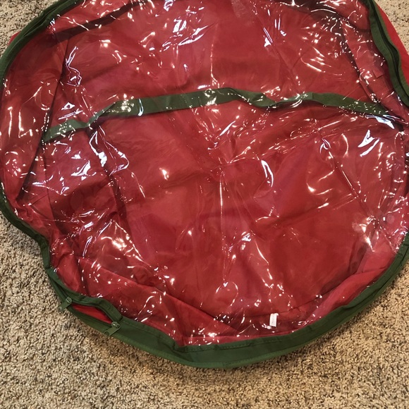 Other - Wreath storage holds 30 inch wreaths